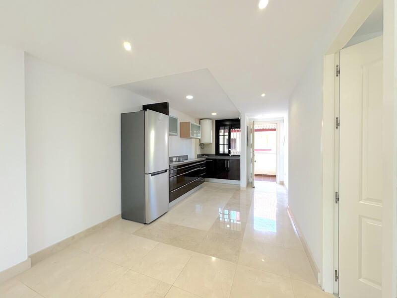 2 спальная комната квартира продается