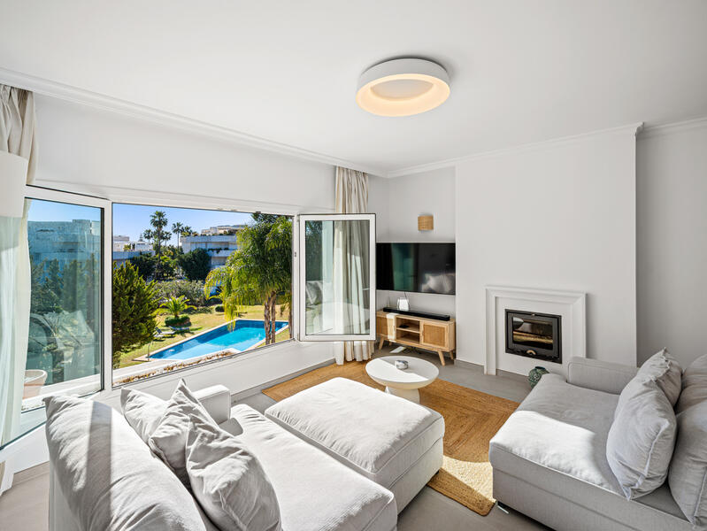 3 bedroom Apartment for sale