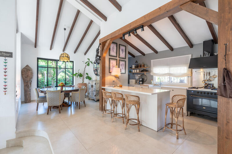 4 bedroom Villa for sale