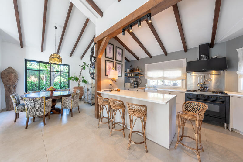 4 bedroom Villa for sale