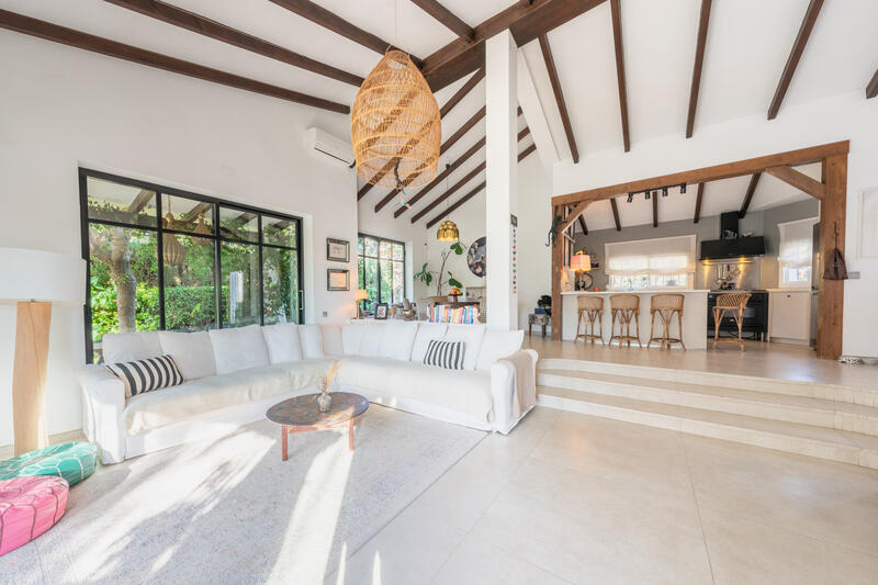 4 bedroom Villa for sale