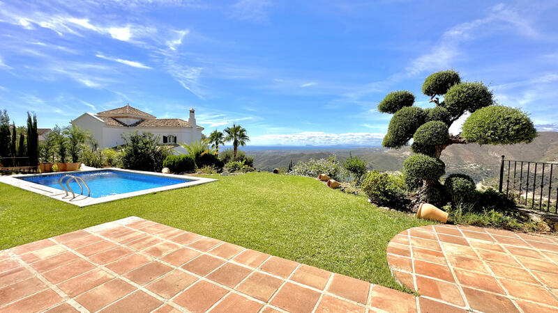 4 bedroom Villa for sale