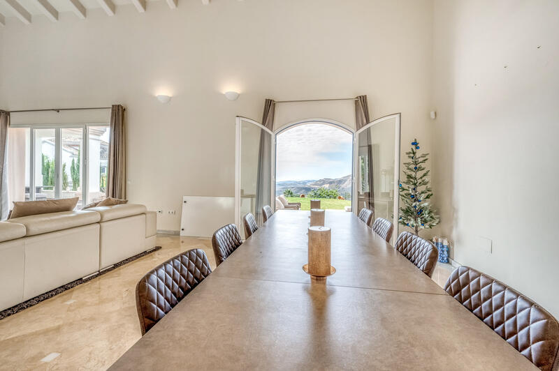 4 bedroom Villa for sale