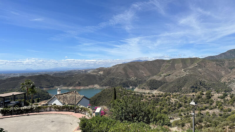 4 bedroom Villa for sale