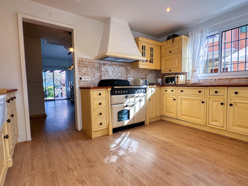 3 bedroom Country House for sale