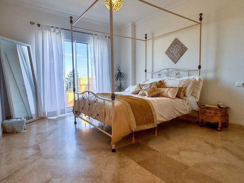 3 bedroom Country House for sale