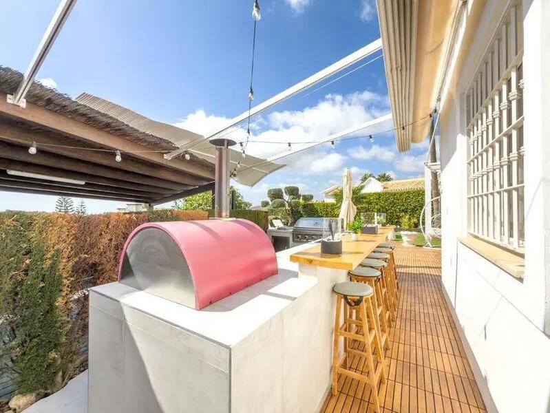 4 bedroom Villa for sale