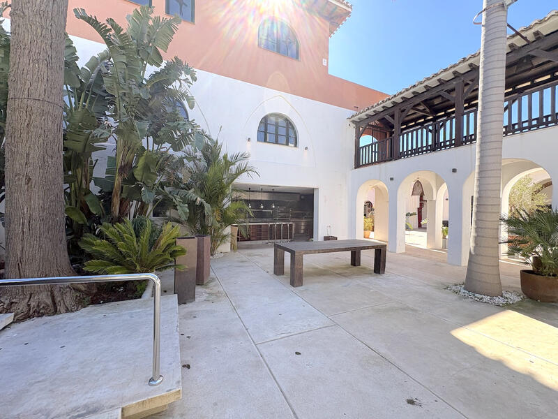 Forretningseiendom til salgs