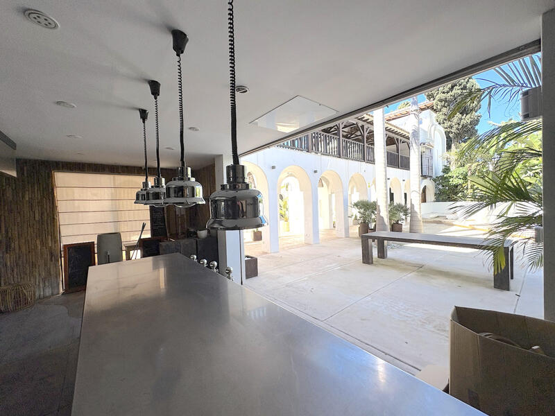 Forretningseiendom til salgs