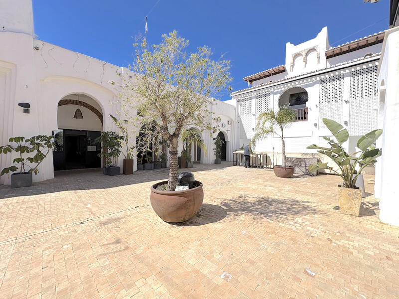 Forretningseiendom til salgs