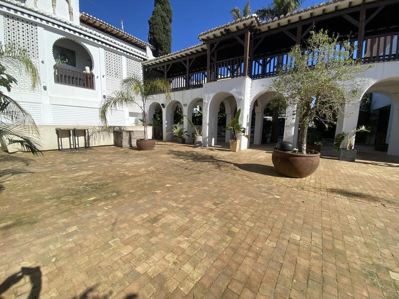 Forretningseiendom til salgs