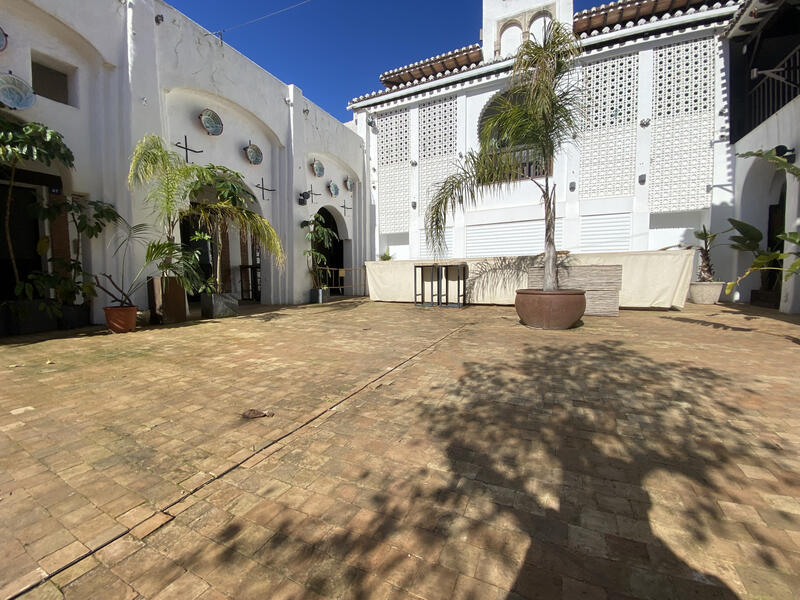 Forretningseiendom til salgs