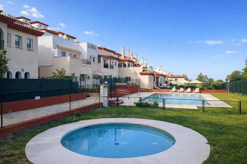 2 slaapkamer Appartement Te koop 2 slaapkamer Appartement Te koop