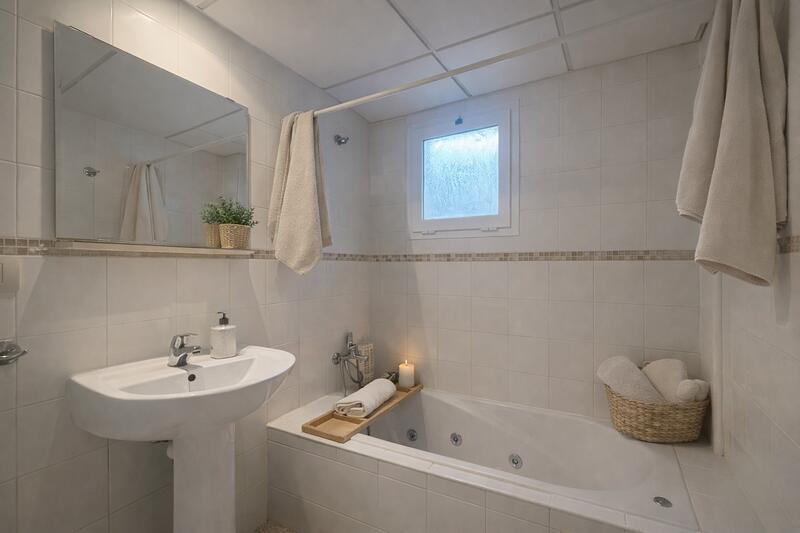 2 slaapkamer Appartement Te koop 2 slaapkamer Appartement Te koop