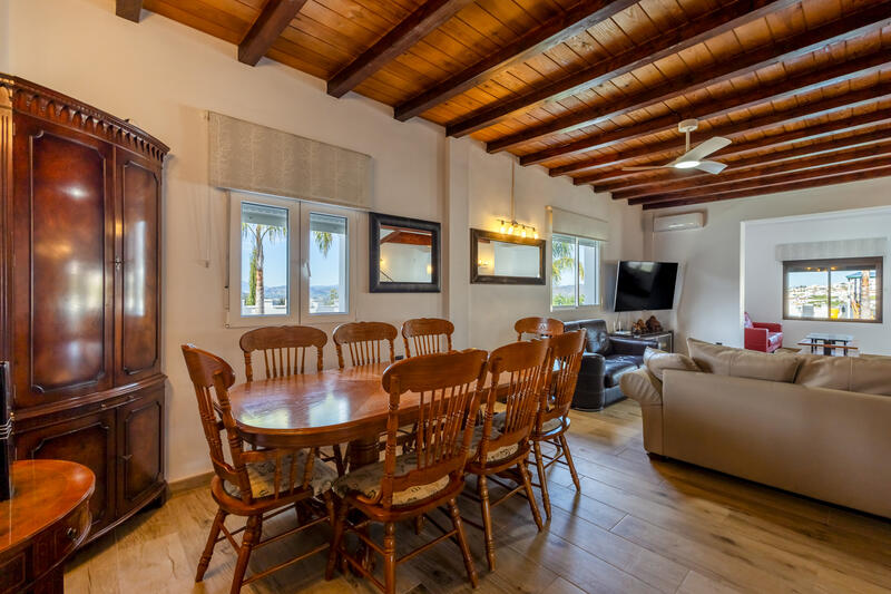 6 bedroom Country House for sale 6 bedroom Country House for sale