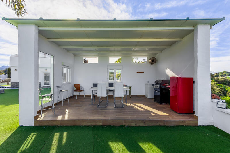 6 bedroom Country House for sale 6 bedroom Country House for sale