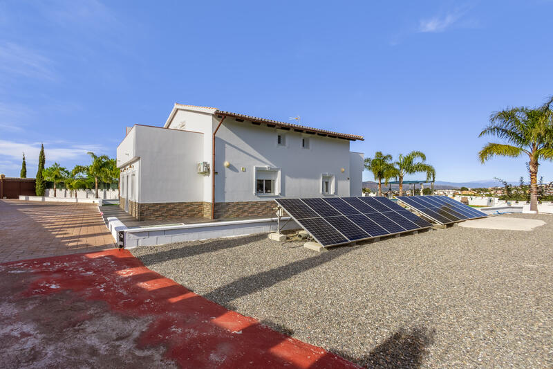 6 bedroom Country House for sale 6 bedroom Country House for sale