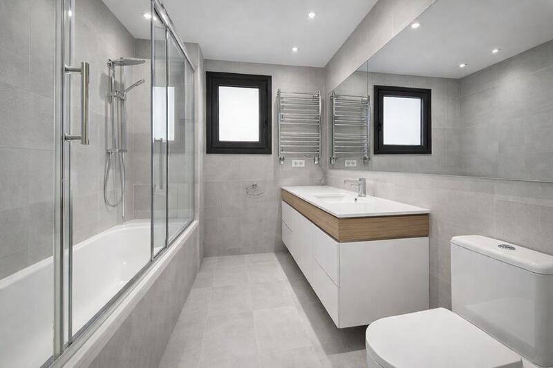 6 bedroom Villa for sale