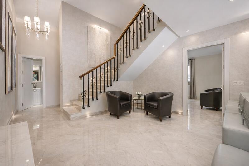 6 bedroom Villa for sale