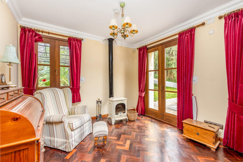 7 Cuarto Villa en venta