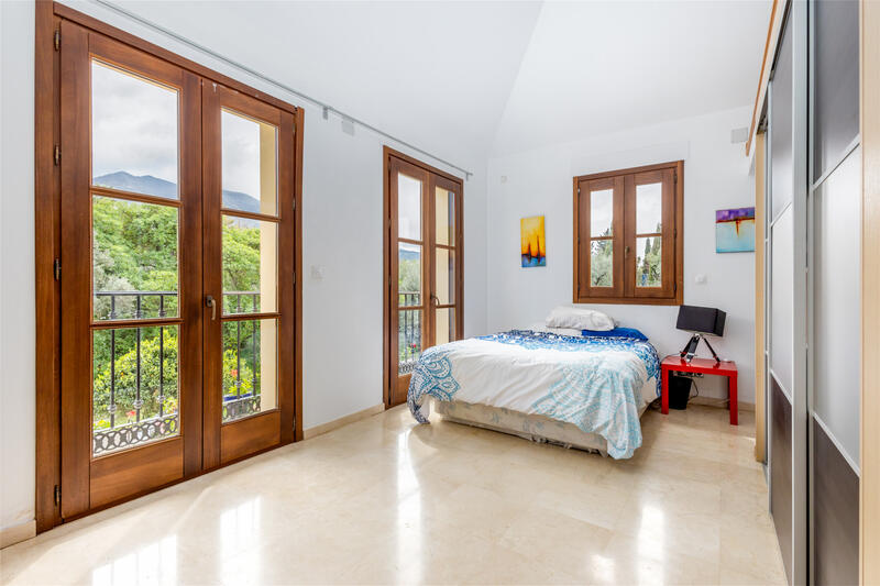 7 Cuarto Villa en venta