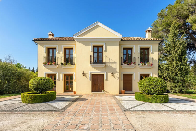 7 Cuarto Villa en venta