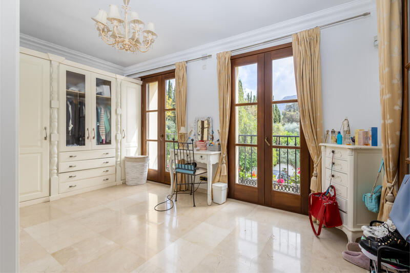 7 Cuarto Villa en venta