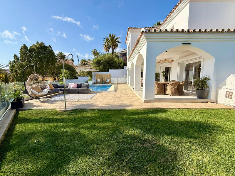 Cave House for sale in Mijas Costa, Málaga