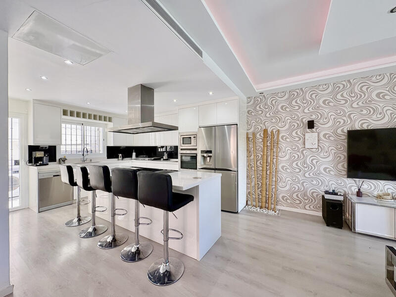 6 bedroom Cave House for sale