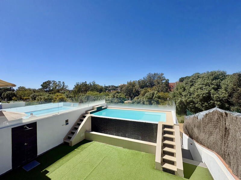 6 bedroom Cave House for sale