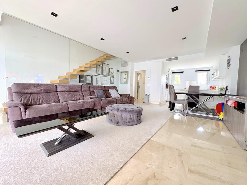 4 soveværelse Byhus til salg