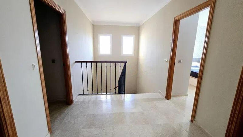 4 bedroom Villa for sale