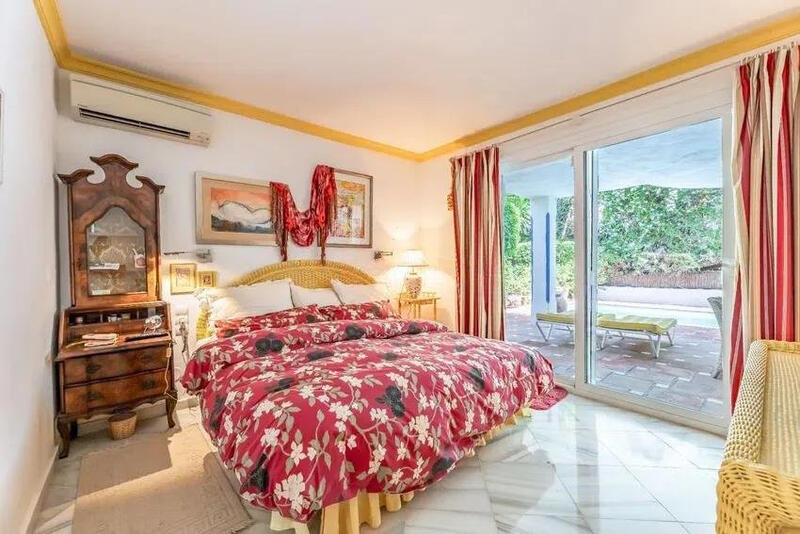 4 bedroom Cave House for sale