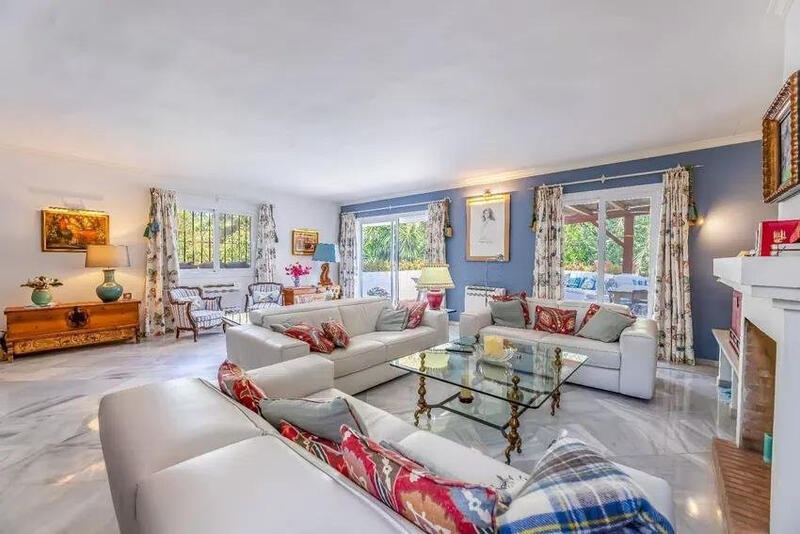 4 bedroom Cave House for sale