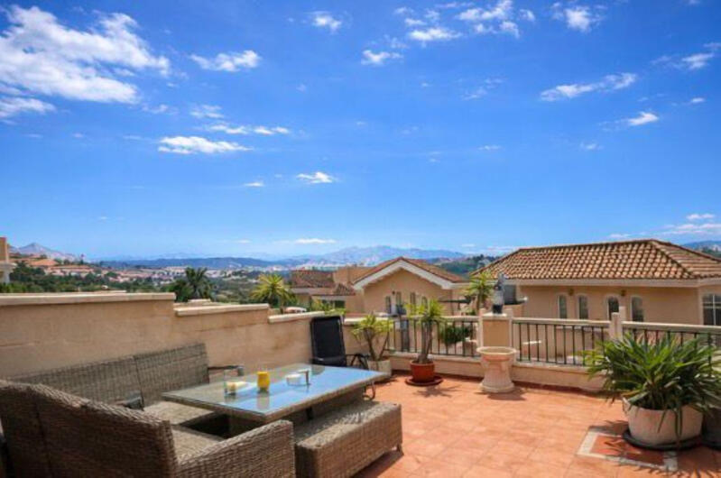 5 bedroom Townhouse for sale 5 bedroom Townhouse for sale