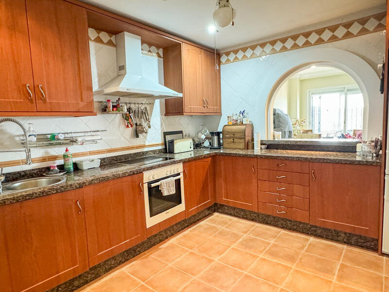 5 bedroom Townhouse for sale 5 bedroom Townhouse for sale