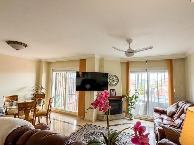 5 bedroom Townhouse for sale 5 bedroom Townhouse for sale