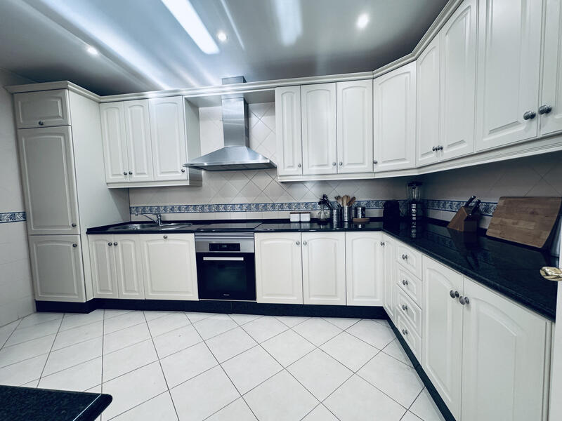 3 slaapkamer Appartement Te koop