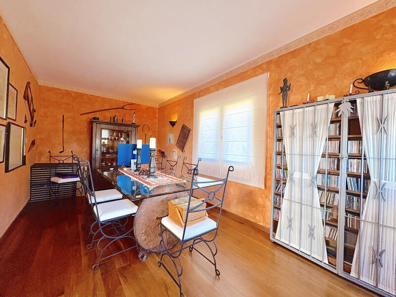 5 Cuarto Casa Cueva en venta