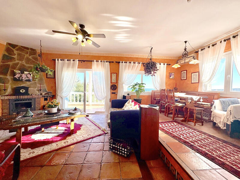 5 Cuarto Casa Cueva en venta