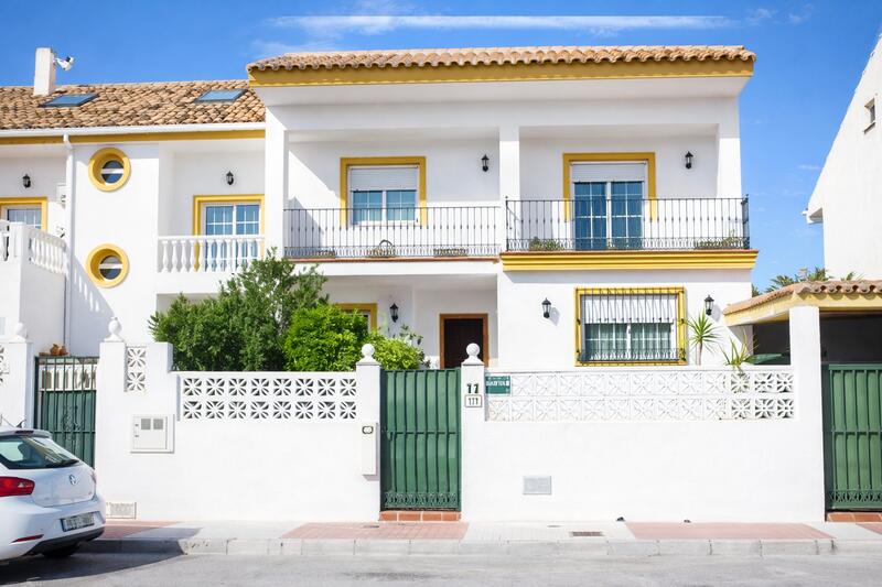6 Cuarto Casa de Campo en venta