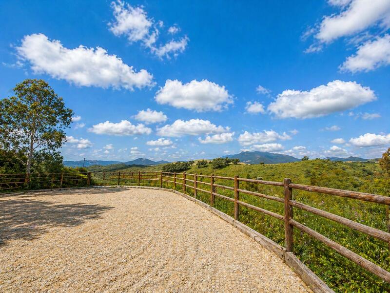 5 bedroom Country House for sale 5 bedroom Country House for sale