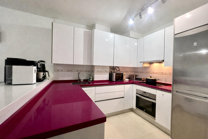 3 bedroom Apartment for sale