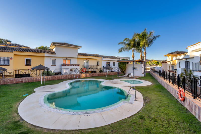 3 bedroom Townhouse for sale