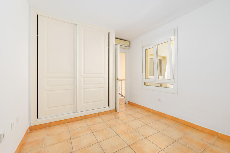 3 bedroom Townhouse for sale