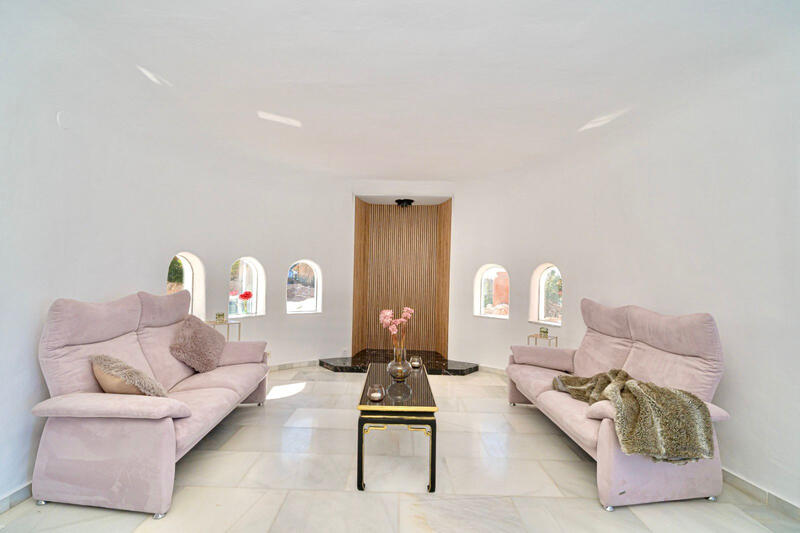 4 bedroom Cave House for sale
