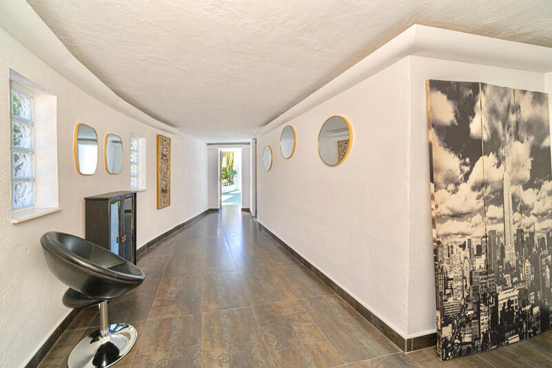 4 bedroom Cave House for sale