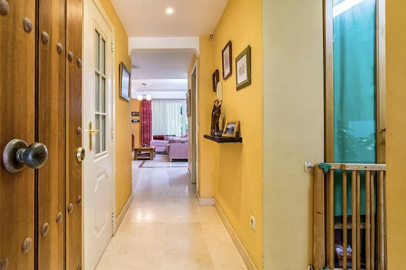4 Schlafzimmer Landhaus zu verkaufen