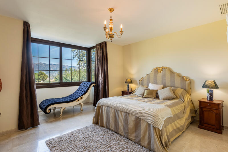 4 bedroom Villa for sale