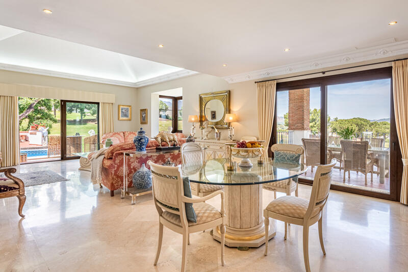 4 bedroom Villa for sale